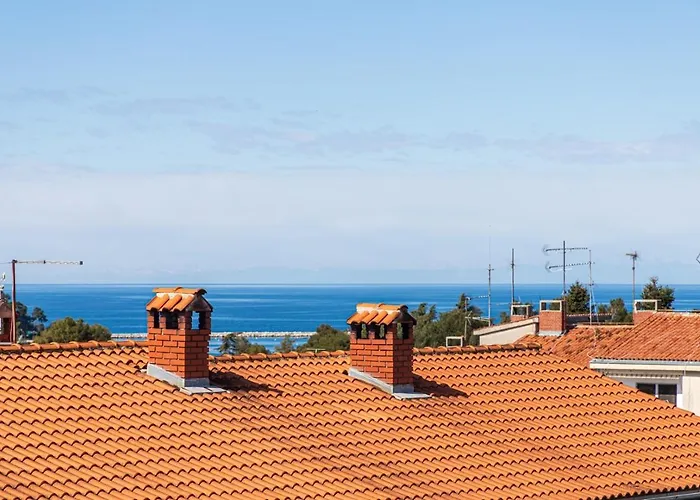 Ada Near The Sea בית הארחה פורץ